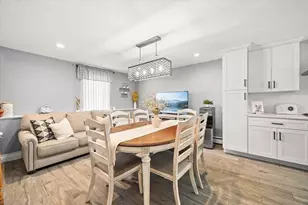 82 Gifford Ave, Dartmouth, MA 02747 - Photo 16