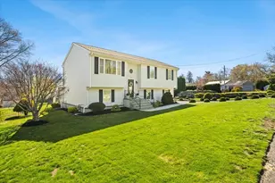 82 Gifford Ave, Dartmouth, MA 02747 - Photo 4
