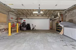 27 Commonwealth, Newton, MA 02467 - Photo 16