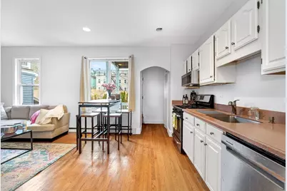 760-762 E 5th St #1, Boston, MA 02127 - Photo 1