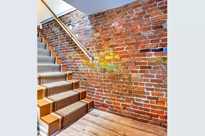 760-762 E 5th St #1, Boston, MA 02127 - Photo 20