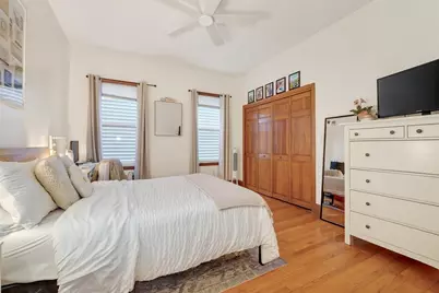 760-762 E 5th St #1, Boston, MA 02127 - Photo 8