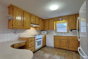 144 Main, Kingston, NH 03848 - Photo 4