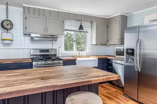 53 Sewall St, Marblehead, MA 01945 - Photo 12