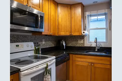 394 Essex St #3, Salem, MA 01970 - Photo 4
