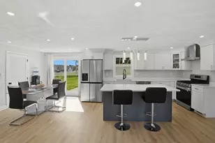 181 Green St, Stoneham, MA 02180 - Photo 2