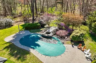 27 Bogastow Cir, Millis, MA 02054 - Photo 4