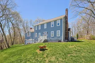 39 Briar Dr, Milford, MA 01757 - Photo 2