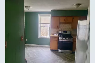 95 Flint St #2, Fall River, MA 02723 - Photo 2