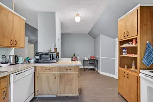 6 Hampshire St, Everett, MA 02149 - Photo 36