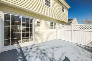 111 Foxboro Ave, Portsmouth, RI 02871 - Photo 36