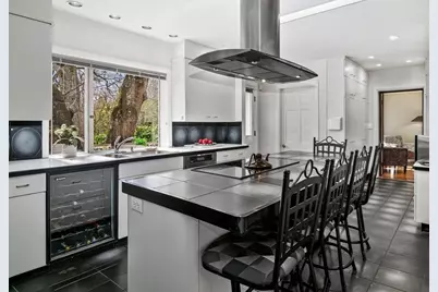 24 Radcliff Rd, Newton, MA 02468 - Photo 10