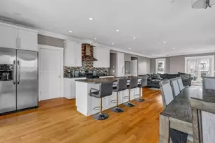264 Athens St, Boston, MA 02127 - Photo 2