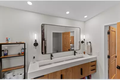 335 Salisbury St, Worcester, MA 01609 - Photo 28