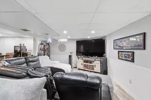 240 Horizon Wy, Fall River, MA 02720 - Photo 14