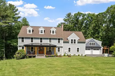 8 Stearns Road, Upton, MA 01568 - Photo 2