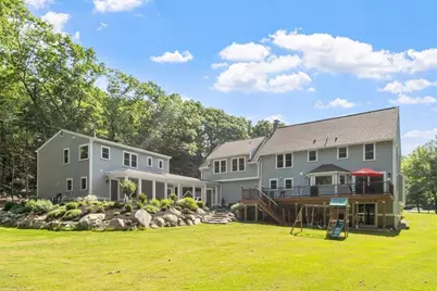 8 Stearns Road, Upton, MA 01568 - Photo 4