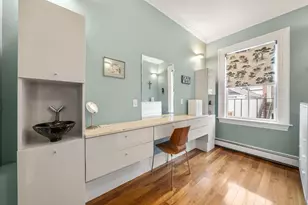11 Lawnwood Pl, Boston, MA 02129 - Photo 18