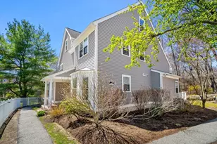 25 Pond Ln, Burlington, MA 01803 - Photo 34
