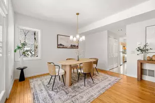 25 Pond Ln, Burlington, MA 01803 - Photo 10
