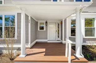 25 Pond Ln, Burlington, MA 01803 - Photo 2