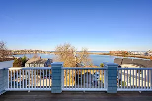 77 Salisbury St, Hull, MA 02045 - Photo 16