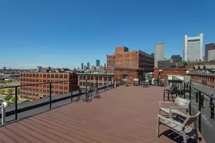 319 A St, Boston, MA 02210 - Photo 18