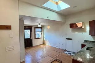 8 Leeds St, Boston, MA 02127 - Photo 12