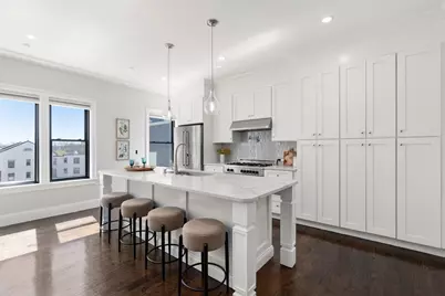 160 W Broadway #PH3, Boston, MA 02127 - Photo 2