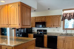 522 Greenville Rd, Ashby, MA 01431 - Photo 10