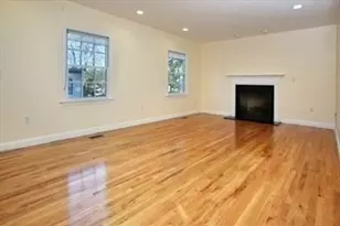 27 Sullivan Ave, Newton, MA 02464 - Photo 4