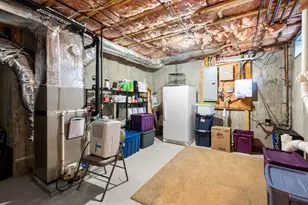 18 Hovey St, Newton, MA 02458 - Photo 32