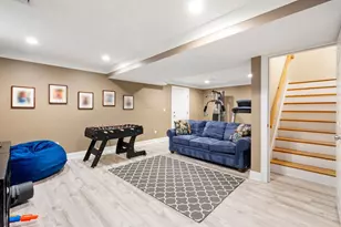 18 Hovey St, Newton, MA 02458 - Photo 30