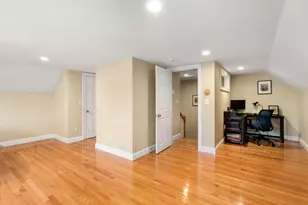 18 Hovey St, Newton, MA 02458 - Photo 28