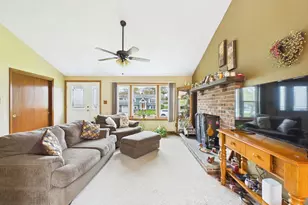 18 Duke St, Somerset, MA 02726 - Photo 12