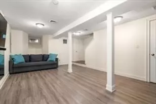 221 Freeman St, Brookline, MA 02446 - Photo 24
