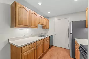8 Post Oak Ln, Natick, MA 01760 - Photo 20