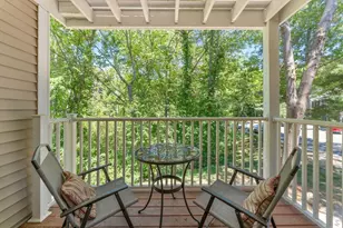 8 Post Oak Ln, Natick, MA 01760 - Photo 2
