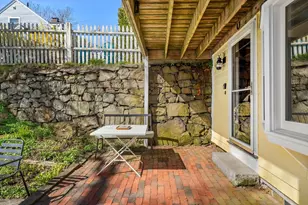 40 R Prospect St, Marblehead, MA 01945 - Photo 24