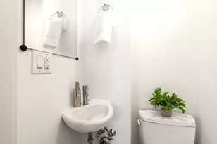 11 Vandine St, Cambridge, MA 02141 - Photo 6