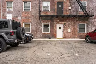 17 Bowdoin St, Boston, MA 02114 - Photo 28