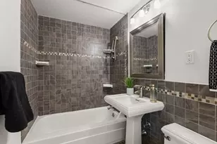 17 Bowdoin St, Boston, MA 02114 - Photo 20