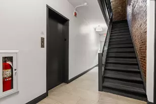 17 Bowdoin St, Boston, MA 02114 - Photo 26
