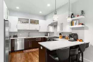 1471 Beacon St, Brookline, MA 02446 - Photo 12