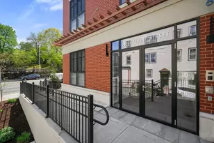 8 Leverett St, Brookline, MA 02445 - Photo 1