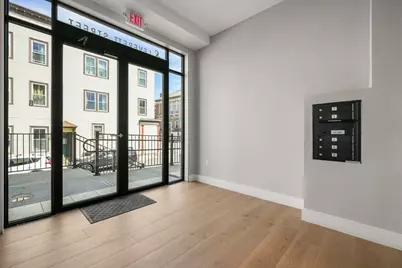 8 Leverett St #4, Brookline, MA 02445 - Photo 2