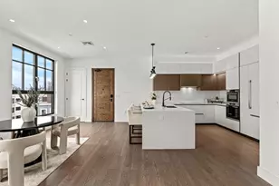 8 Leverett St, Brookline, MA 02445 - Photo 6