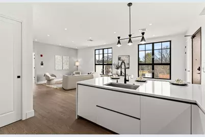 8 Leverett St #4, Brookline, MA 02445 - Photo 6