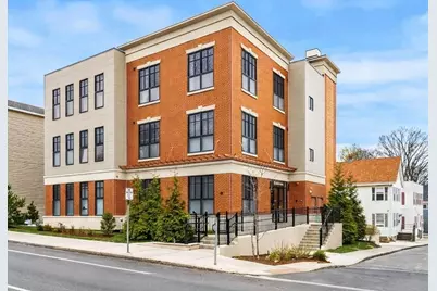 8 Leverett St #4, Brookline, MA 02445 - Photo 32