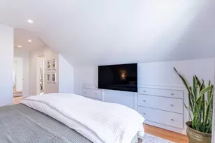 26 Shirley St, Winthrop, MA 02152 - Photo 32